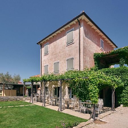 Winery Cuj Bed & Breakfast Vilanija Eksteriør bilde